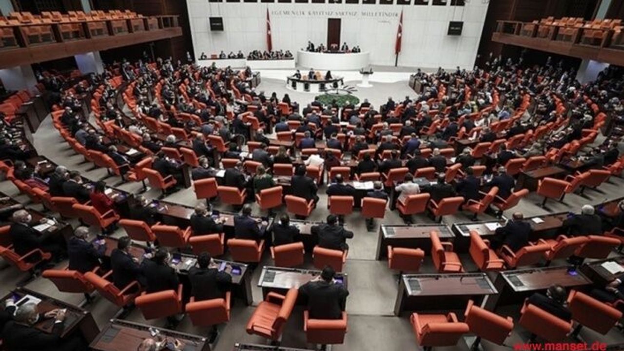 Türk askerinin Aden Körfezi'ndeki görev süresi 1 yıl daha uzatıldı