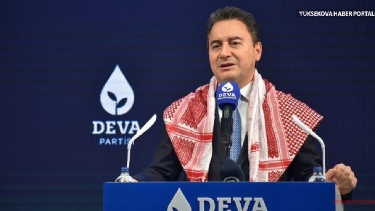 Babacan : "Kürtçeyi yeniden bilinmeyen bir dil yaptınız"