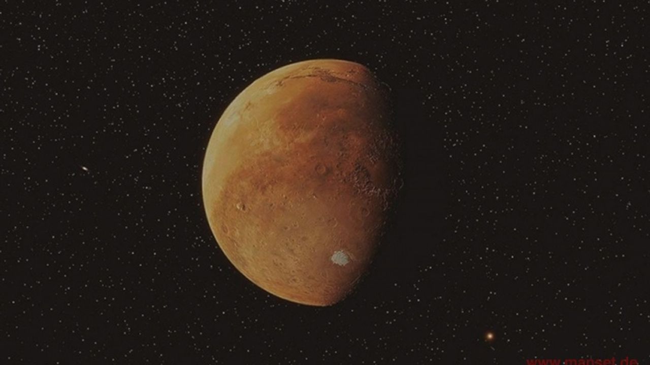 Çin'in Mars keşif aracı Tienvın-1 gezegenin iki tarafından fotoğraf gönderdi