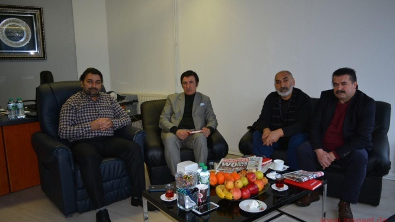 İYİ Parti'den Manşet Gazetesi'ne ziyaret