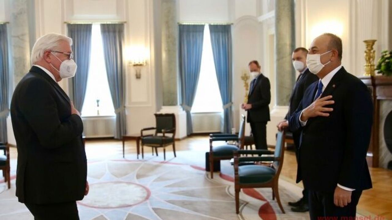 Bakan Çavuşoğlu, Almanya Cumhurbaşkanı Steinmeier ile görüştü