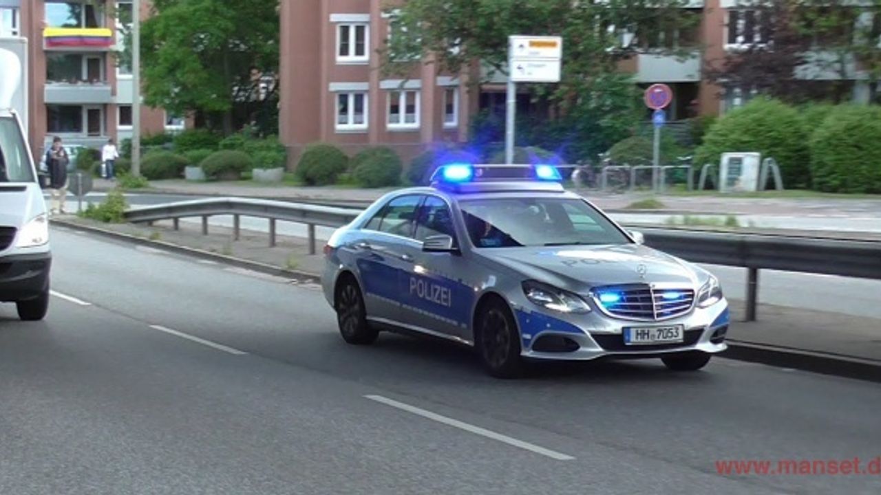 Zwei vorläufige Festnahmen nach versuchtem Einbruch in einen Kindergarten in Hamburg-Altona-Nord