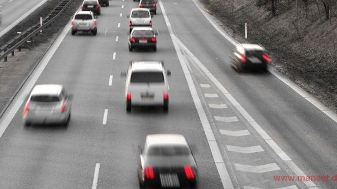 Hamburg und Vay starten 2022 weltweit ersten und einzigartigen Telefahr-Mobilitätsservice ohne Fahrer im Auto