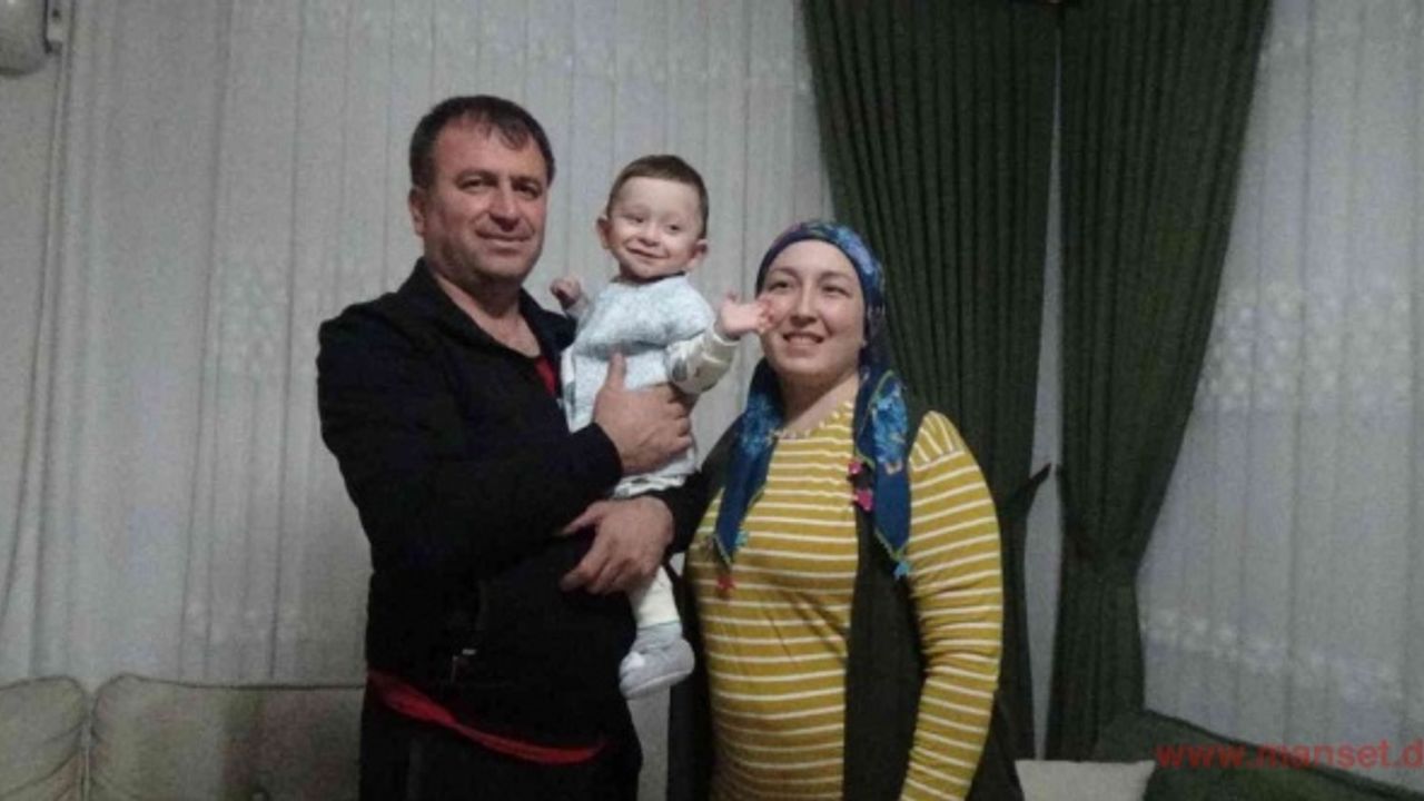 Dünyanın ilk rahim nakli ile doğan Ömer Özkan 20 aylık oldu