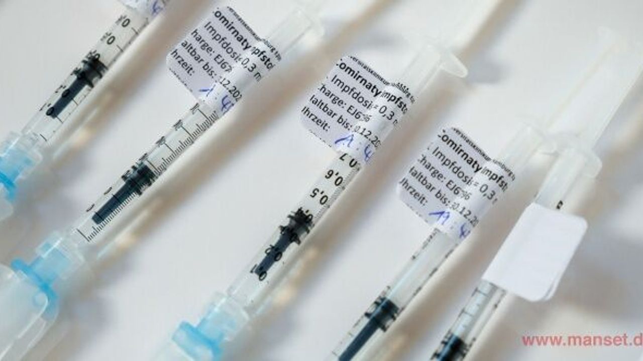 Almanya’da 4’üncü doz Covid-19 aşısı tavsiye edildi