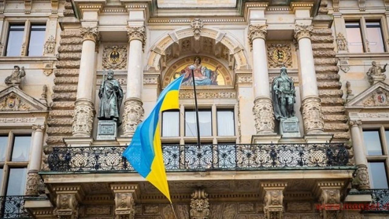 Hamburg zeigt Solidarität mit der Ukraine