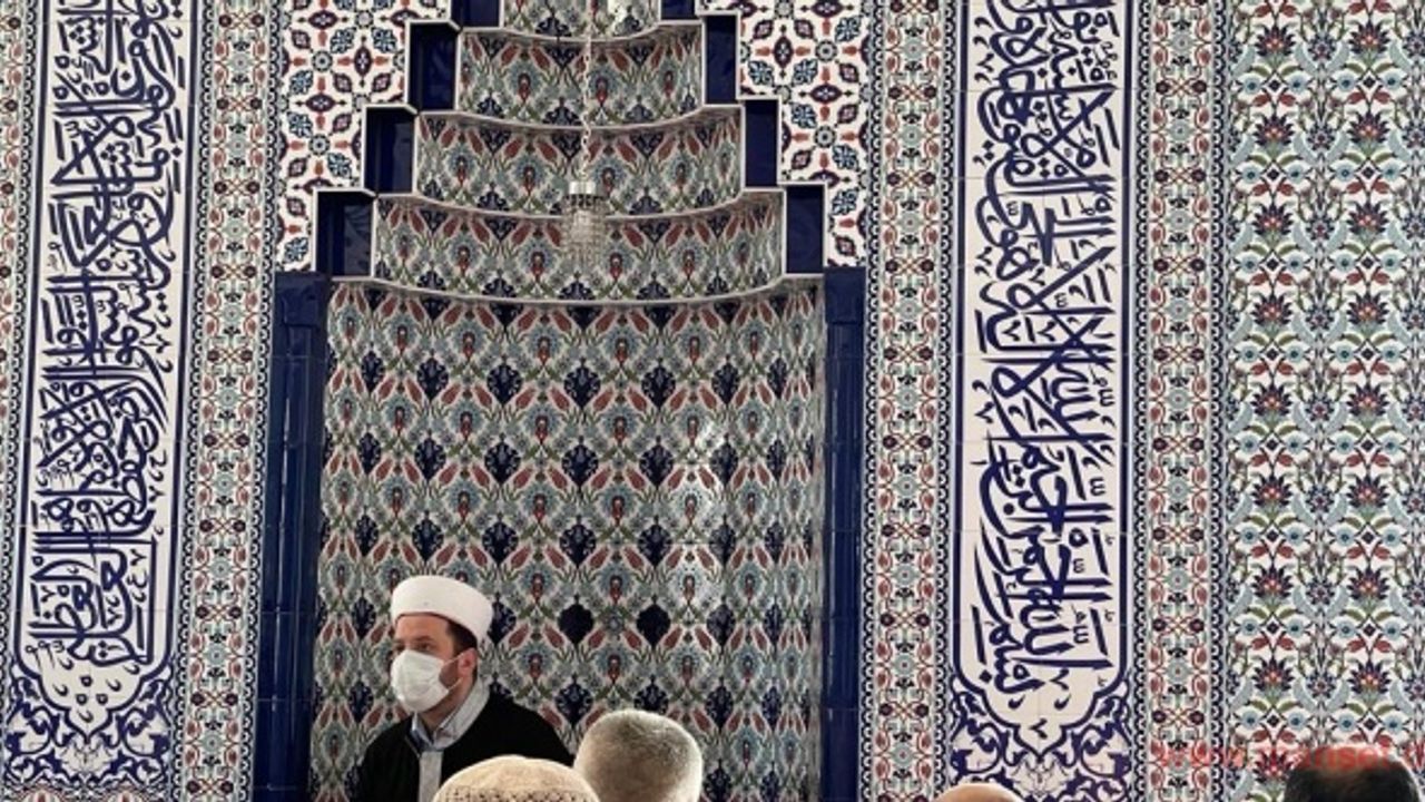 Rendsburg’da 1001 gece mimarisinde bir Cami