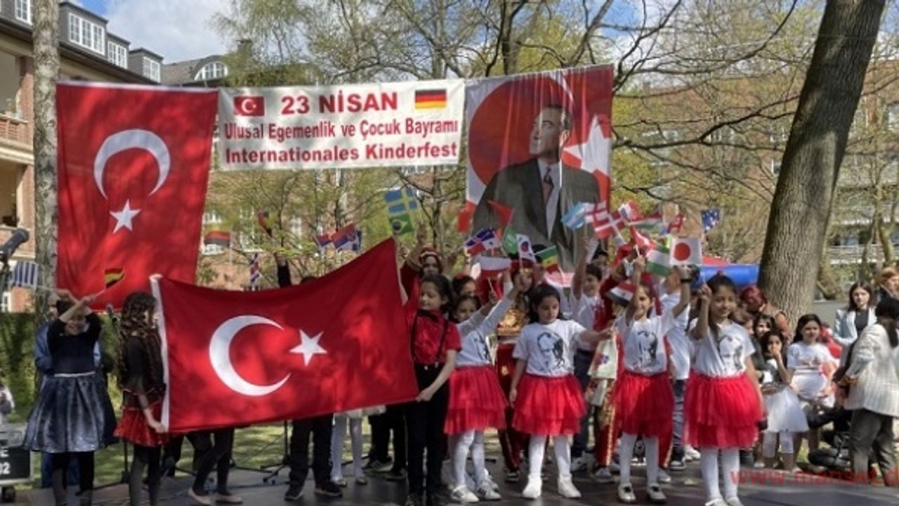 23 Nisan Çocuk Bayramı Hamburg’da muhteşem kutlandı