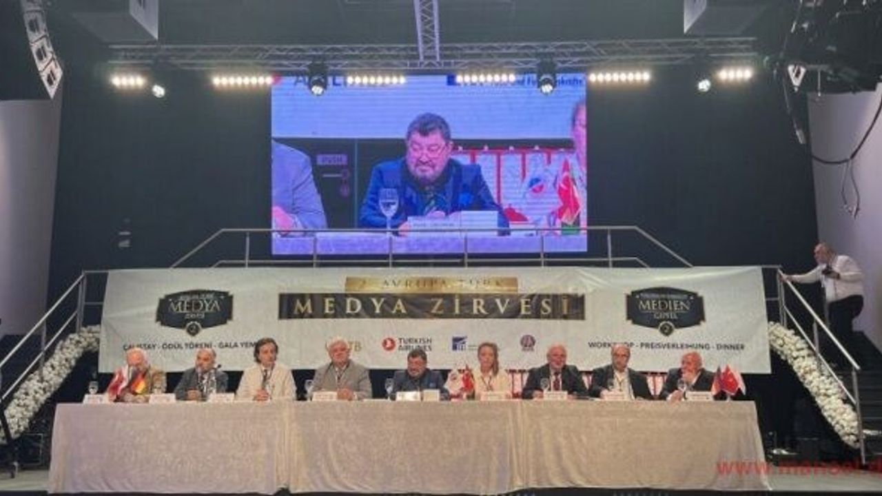 Almanya’da “2. Avrupa Türk Medya Zirvesi” düzenlendi