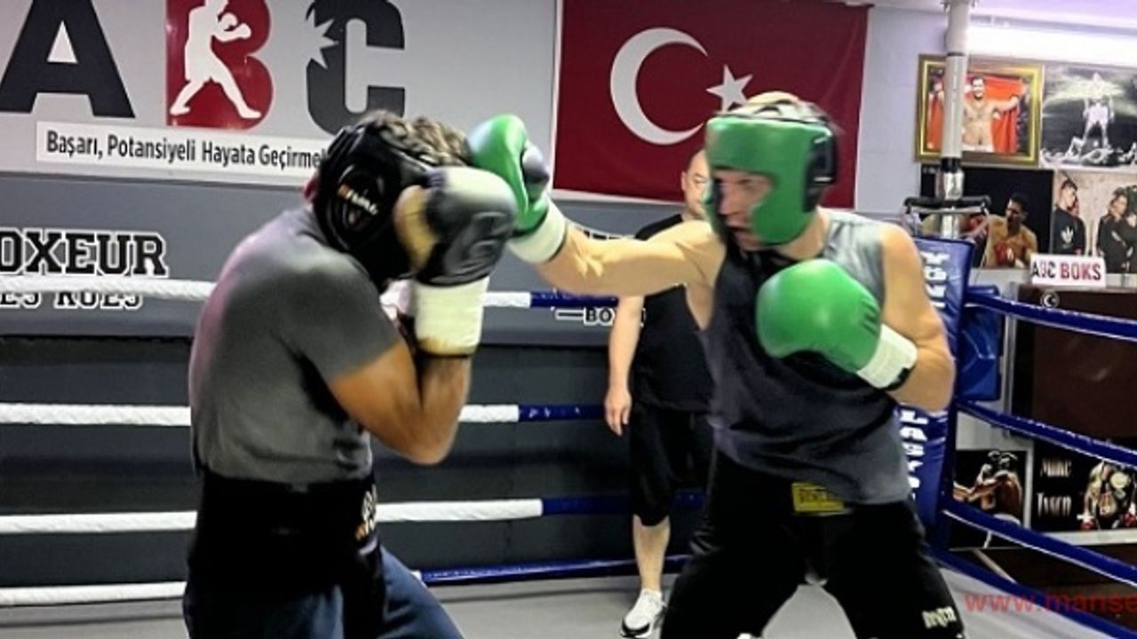 Dünya şampiyonu dev maç antrenmanları için Antalya’yı seçti