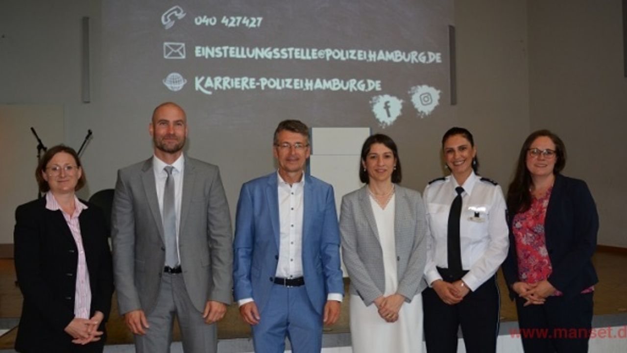 Hamburg Polis Teşkilatı daha fazla göçmenin meslek yapmasını istiyor