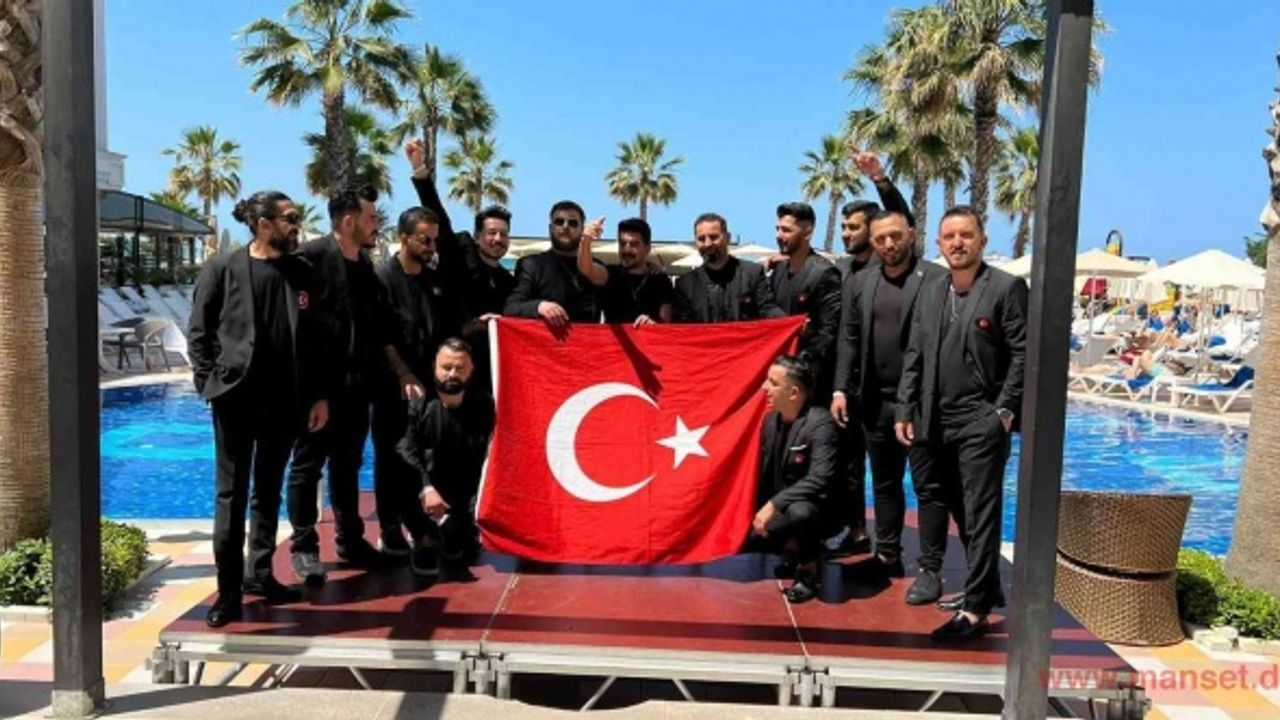 Mardinli kuaförün de içinde bulunduğu takım dünya şampiyonu oldu