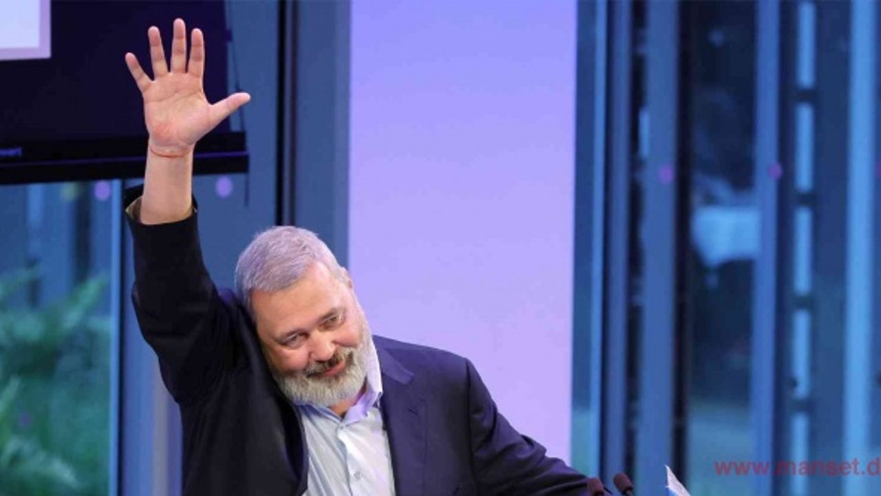Rus gazeteci Nobel Barış Ödülü’nü Ukraynalı mülteciler için sattı