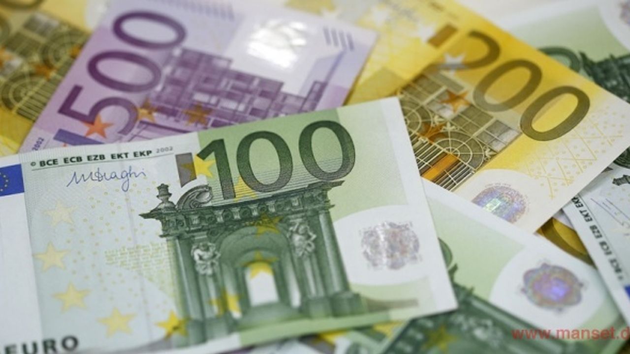 Avro Bölgesi ikinci çeyrekte yüzde 0,6 büyüdü