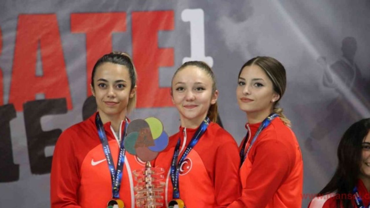 70 ülkeden sporcunun katıldığı karate şampiyonasında madalyalar sahiplerini buldu