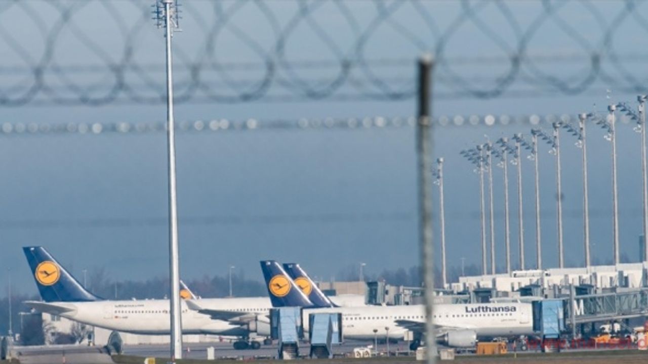 Lufthansa, pilotların yarınki grevi nedeniyle 800 uçuşu iptal etti