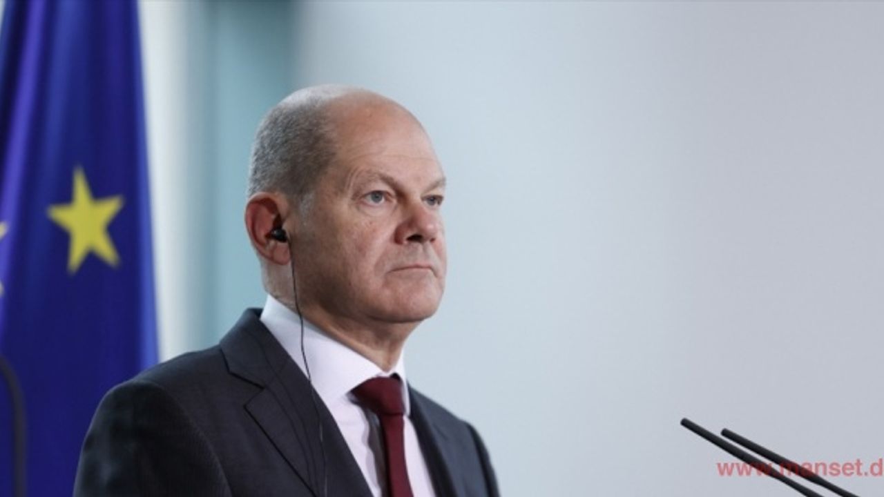 Almanya Başbakanı Scholz'dan nükleer santrallerin nisan ortasına kadar çalıştırılması talimatı