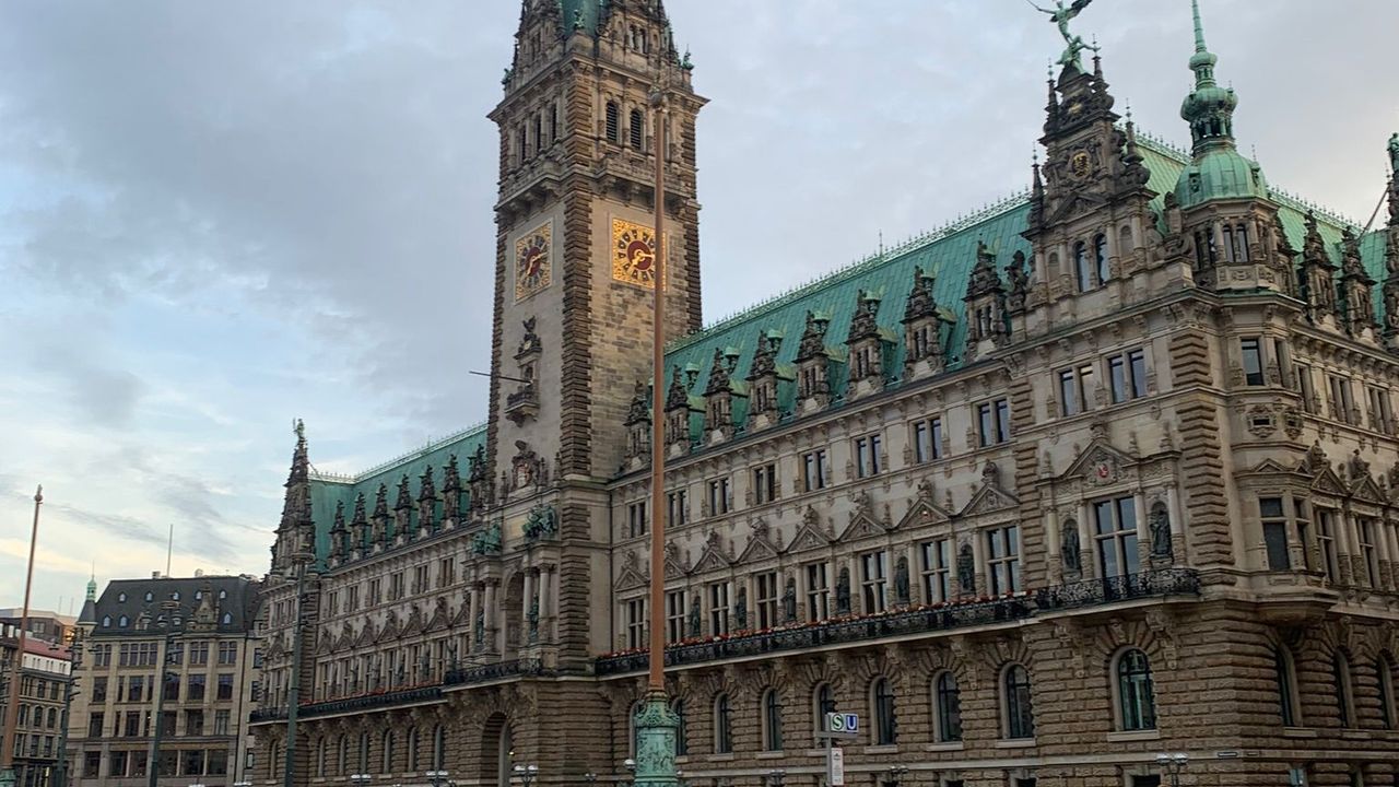 Hamburg Eyalet Parlamentosu'nda Göçmen Rüzgarı!
