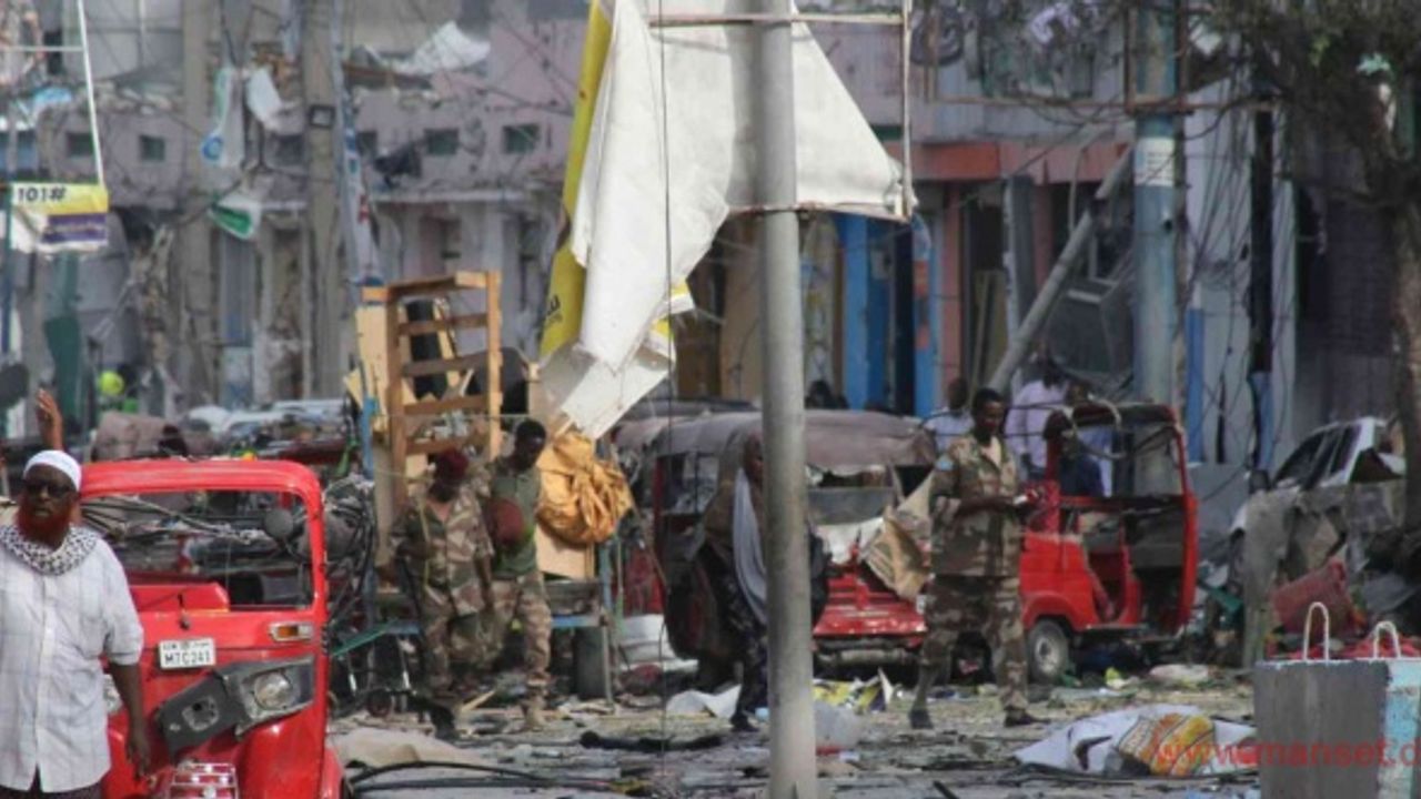 Somali’de Eğitim Bakanlığına düzenlenen bombalı saldırının bilançosu netleşiyor: 100 ölü, 300 yaralı