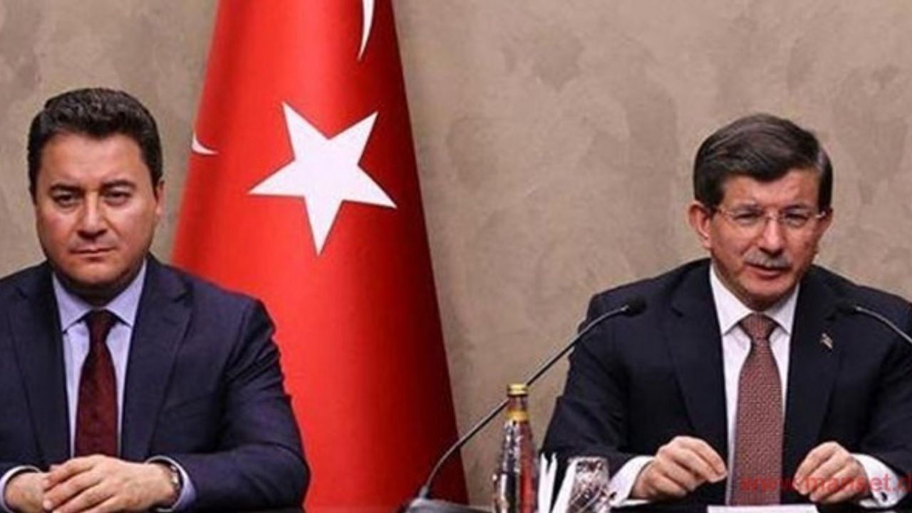 Paris'te Kürtlere yapılan saldırıya ilişkin Babacan ve Davutoğlu'dan mesajlar