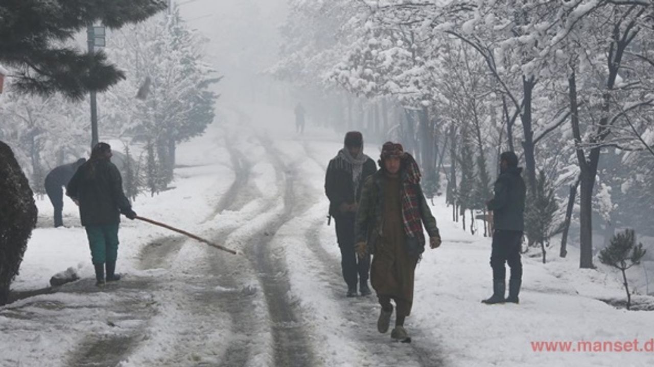 Afganistan’da soğuktan en az 26 kişi öldü