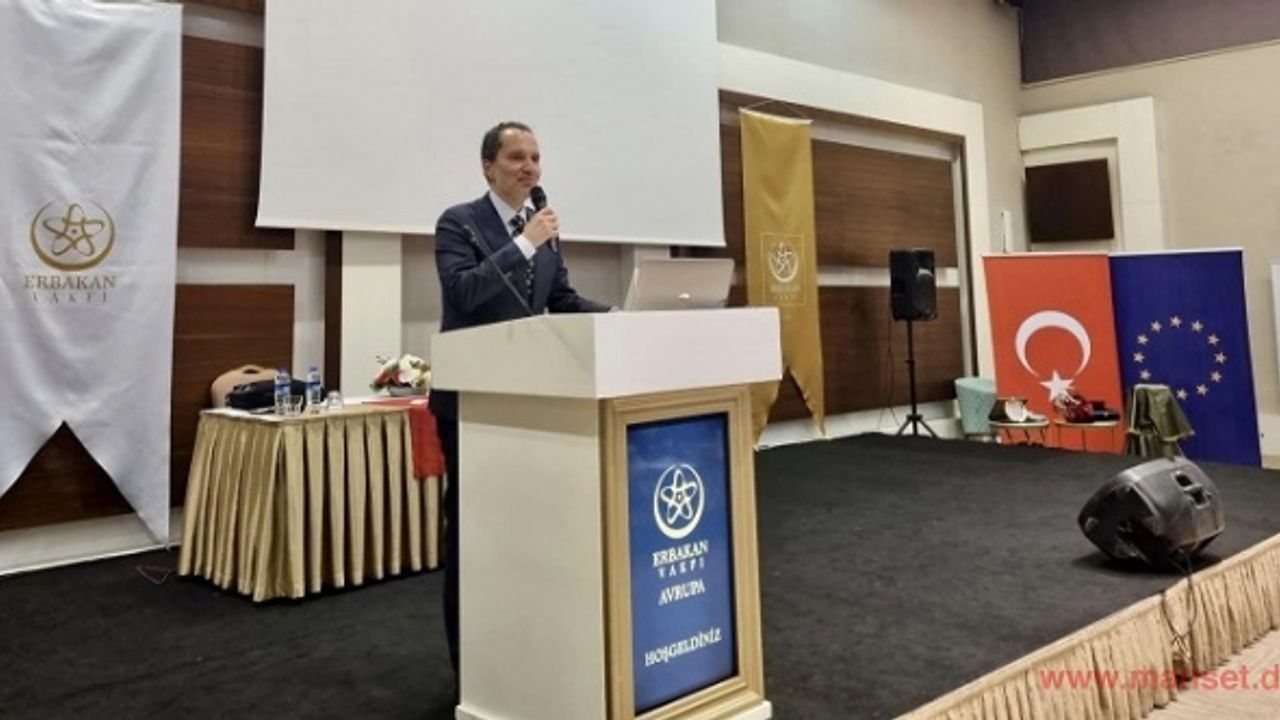 "Son Kale Aile" başlıklı kampta Fatih Erbakan konuştu