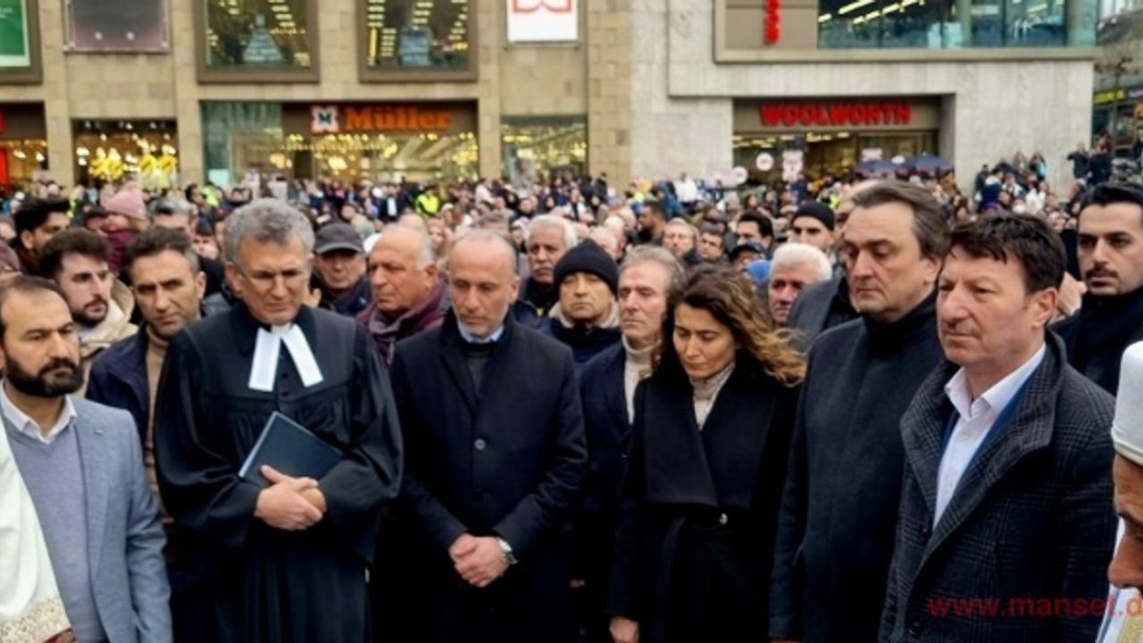 Almanya’da imamlar ve papazlar Türkiye için dua etti