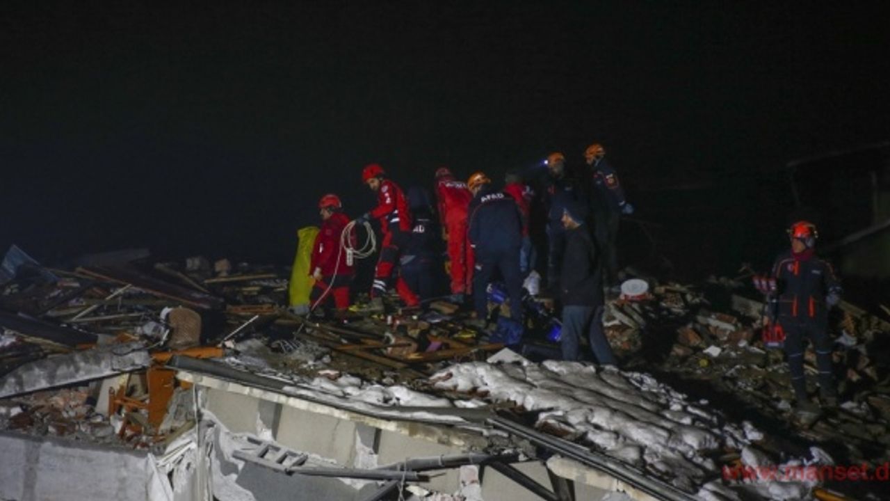 KKTC'de Kahramanmaraş merkezli depremlerin ardından 7 gün ulusal yas ilan edildi