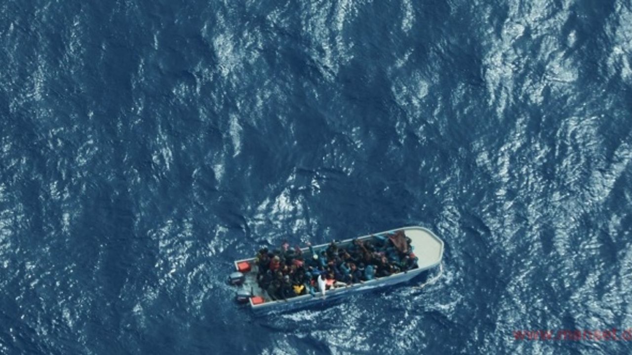 Akdeniz’de göçmen teknesi alabora oldu: 30 göçmen kayıp