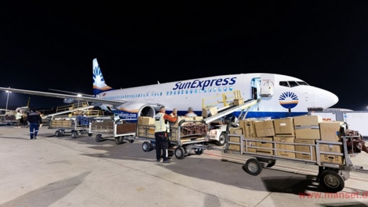 Almanya’dan SunExpress öncülüğünde 450 ton yardım malzemesi getirildi
