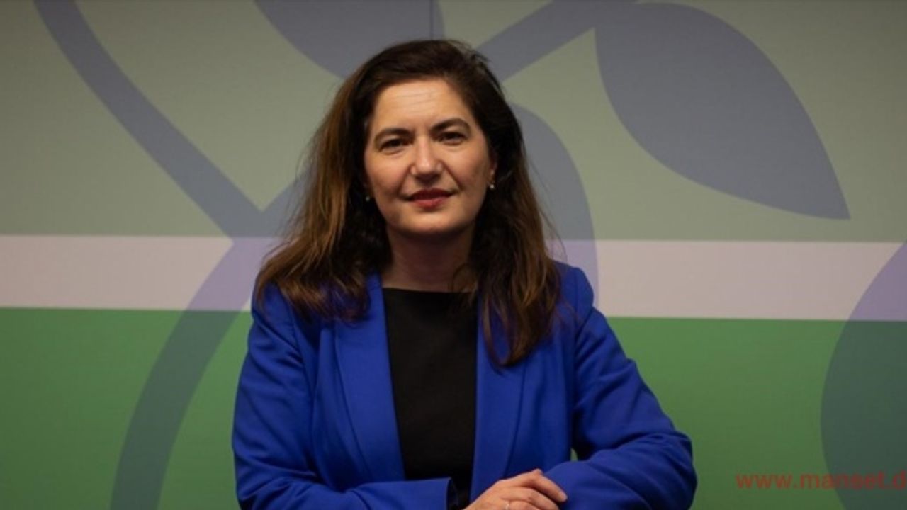 Hollanda'nın ilk Türk belediye başkanına göre iki farklı kültürle büyümek “ayrıcalık“