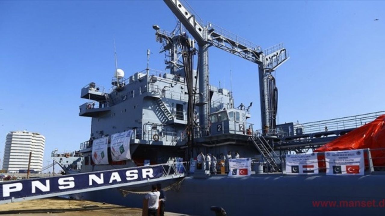 Pakistan, 23 Mart'a kadar Türkiye'ye 50 bin kışlık çadır gönderecek