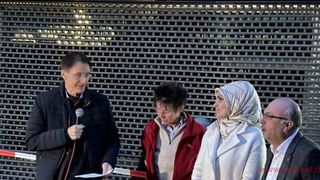 Almanya Sağlık Bakanı Lauterbach Türk Caddesi’nde iftara katıldı