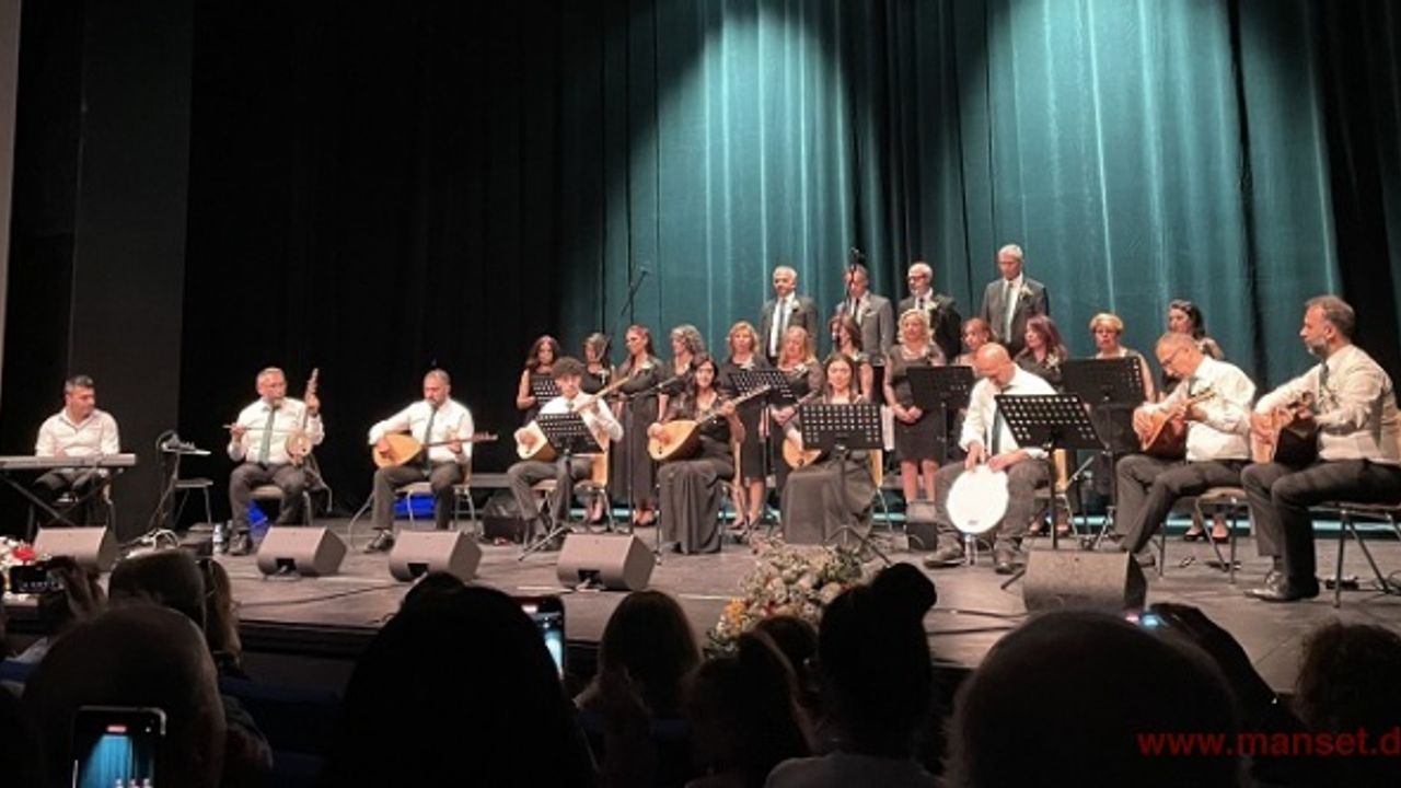 Hamburg'da Mahzuni Şerif’i Anma Konserinde duygulanıldı