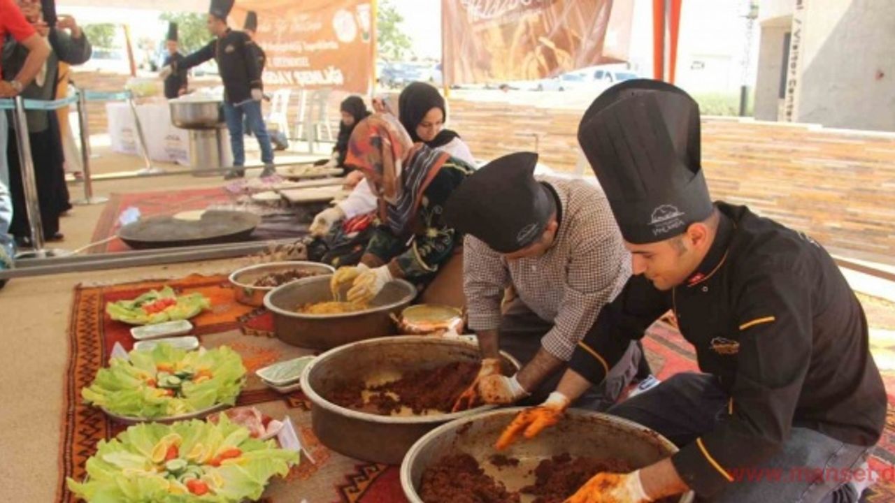 Göbeklitepe’de turistlere buğdaydan yapılan 100 çeşit yemek sunuldu