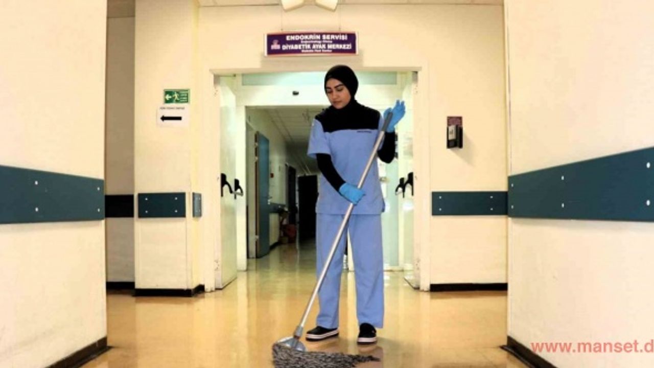 Temizlik personeli olarak çalıştığı hastanenin tıp fakültesini kazandı