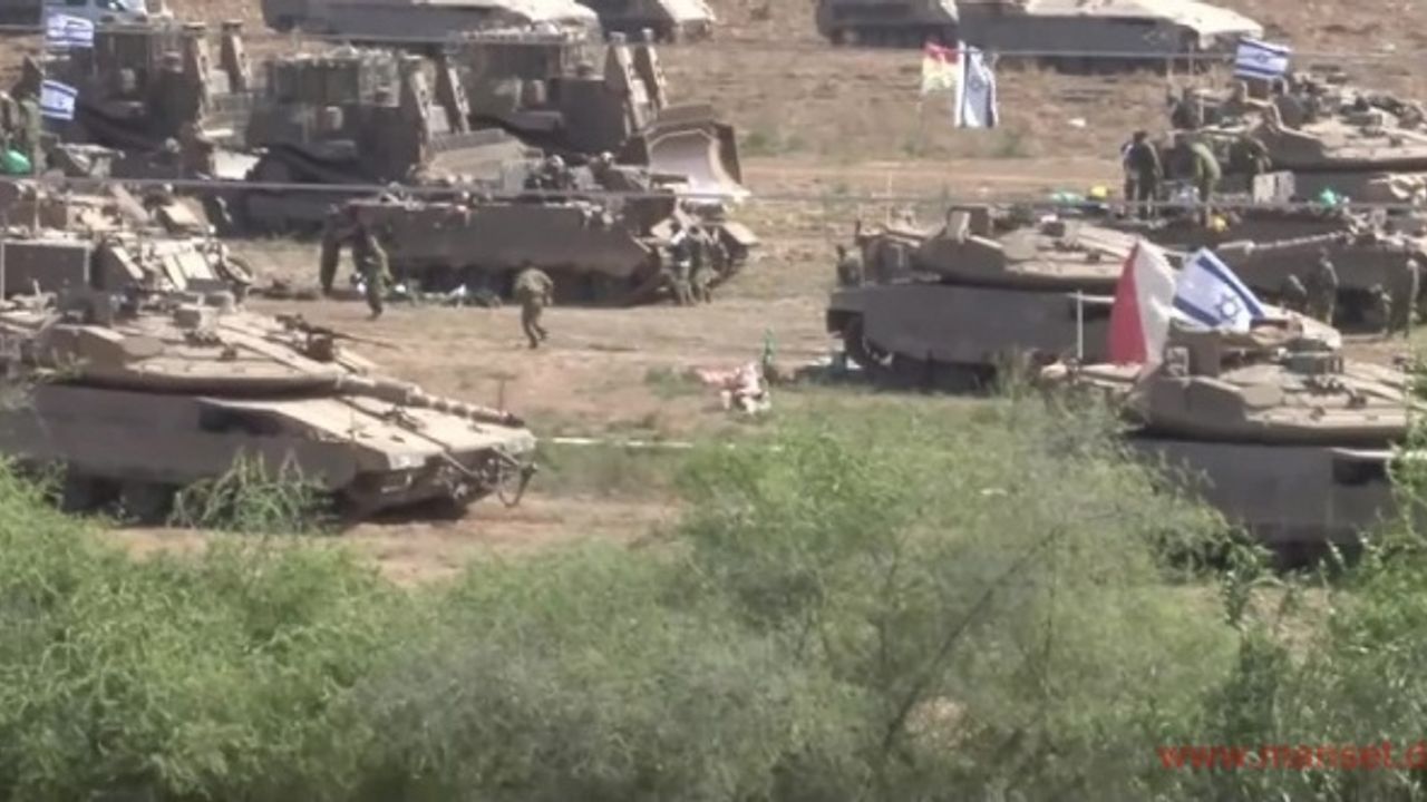 İsrail tankları, kara harekatı için Gazze sınırında bekliyor