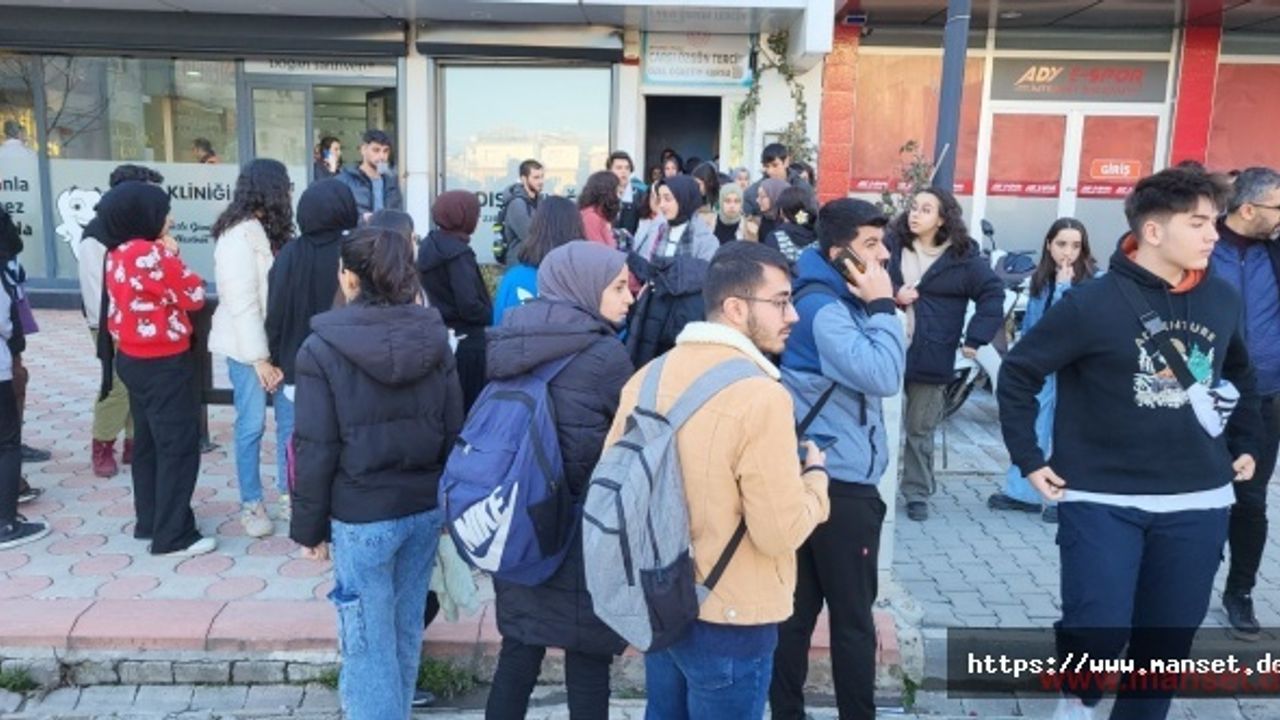 Malatya’da 5.2 büyüklüğünde deprem: Vatandaşlar sokağa döküldü
