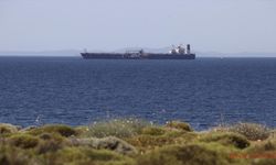 Rus petrolünün Yunanistan açıklarındaki sulardan Avrupa'ya gizli şekilde nakledildiği ileri sürüldü