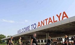 Seferberlik sonrası Rusya’dan Antalya’ya gelen günlük 80 uçağa 3-4 sefer ilave