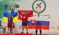 Gençler ve 23 Yaş Altı Avrupa Halter Şampiyonası'nda milli sporcu Ali Oflaz Avrupa şampiyonu oldu