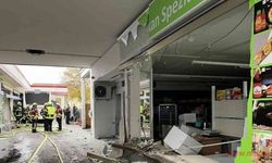 Almanya’da belediye otobüsü iş yerine daldı: 5 yaralı