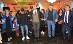 Farklı yöre insanlarının katıldığı Karadenizliler Dayanışma Gecesinde coşku doruktaydı
