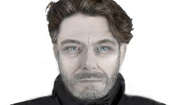 Hamburg Belediye Binası'nda silahlı olduğundan şüphelenilen bir kişi için arama!