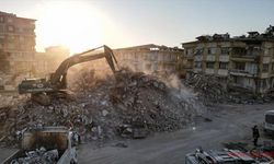 6 Binin üzerinde artçı sarsıntı yaşandı