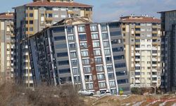 Milyonluk yeni daireleri yıkılan vatandaşlar isyan etti
