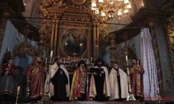 Miçing ayininde depremzedelere dua