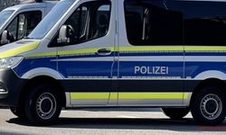 Almanya’da polis ve göstericiler arasında arbede