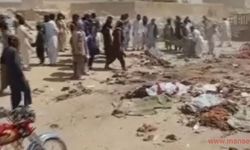 Pakistan’daki intihar saldırısında 54 kişi hayatını kaybetti
