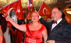 Atatürkçü Düşünce Derneğinin Cumhuriyet Balosunda coşku doruklara ulaştı